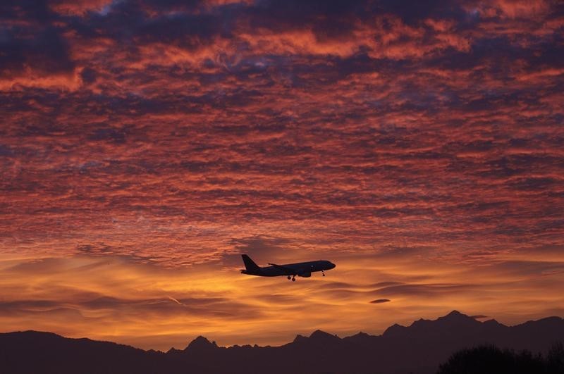 IATA: Ağustos’ta hava yolu yolcu talebi artışı yavaşladı