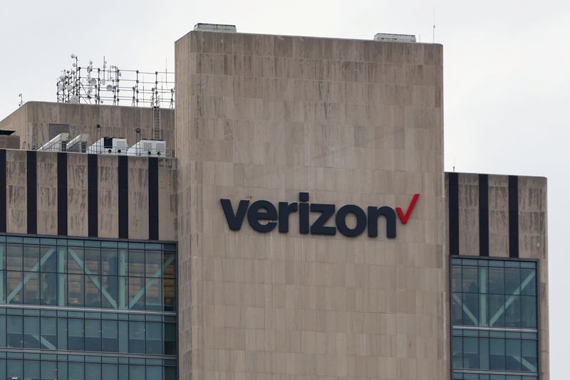 AT&T ve Verizon, 5G meselesine dostça tahlil bulunması umudu ile yükseldi