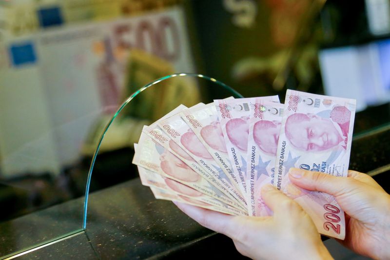 Bankacılık kesiminin toplam yabancı para varlıkları 2021’de %5,1 artışla 332,4 milyar dolar oldu