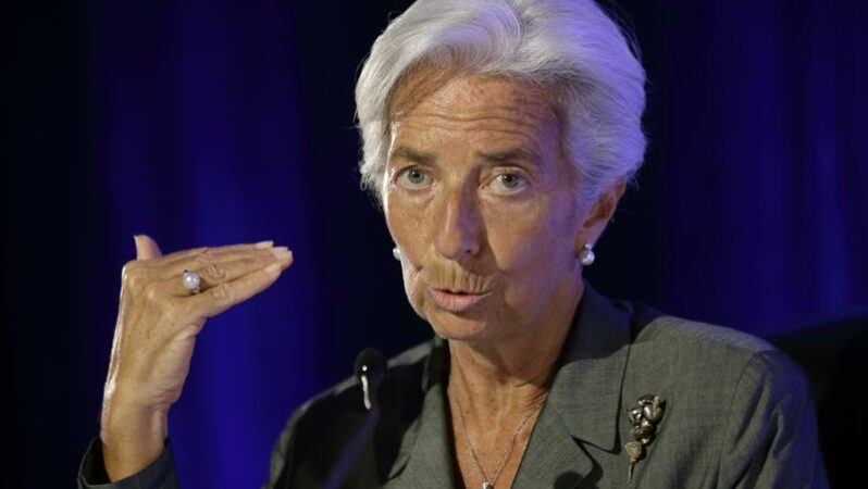 Lagarde: ECB’nin enflasyonu maksatta tutmak için büyük bir sıkılaştırmaya muhtaçlığı yok