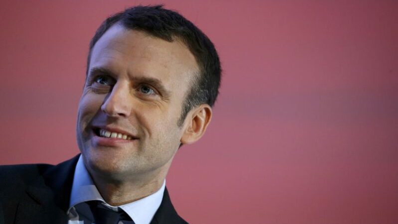 Fransa’da anketler Macron’un ikinci kere Cumhurbaşkanı seçileceğine işaret ediyor