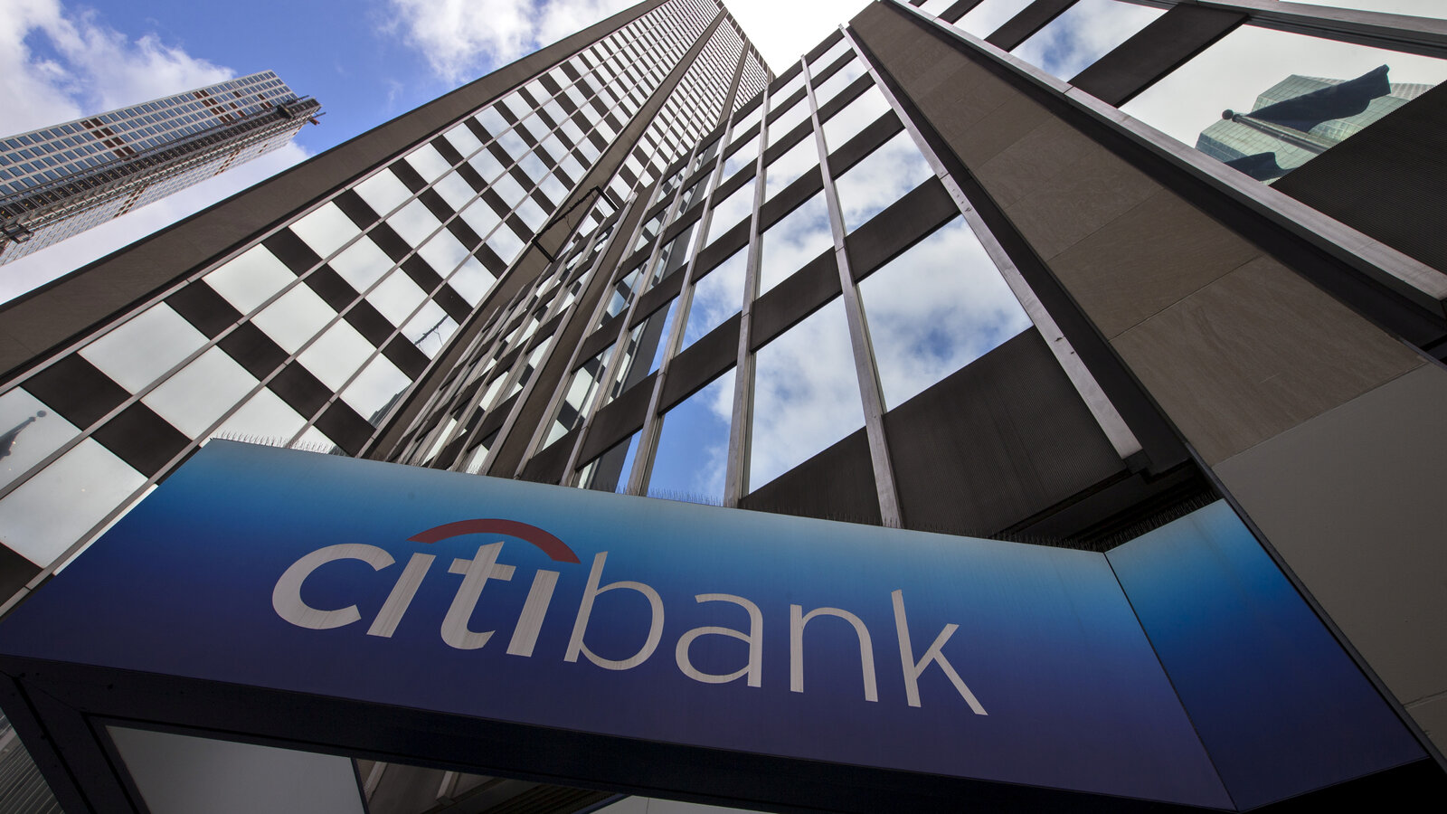 Citibank Piyasayı Yorumladı: Para Bu Altcoin’e Gitti!