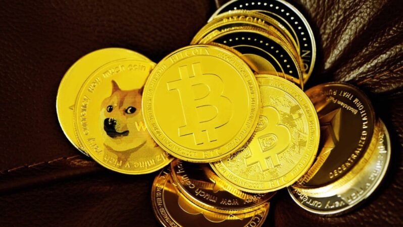 Forbes, 2022’nin En Âlâ 10 Altcoin’ini Açıkladı: SHIB de Listede!